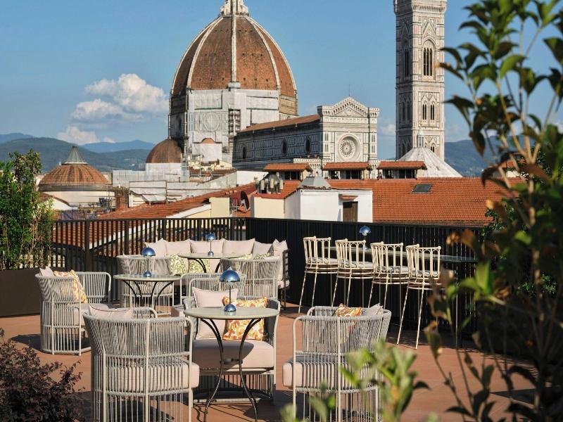 W Florence image