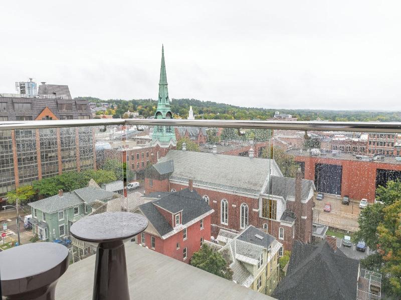 Ac Hotel Burlington image