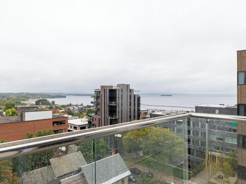 Ac Hotel Burlington image