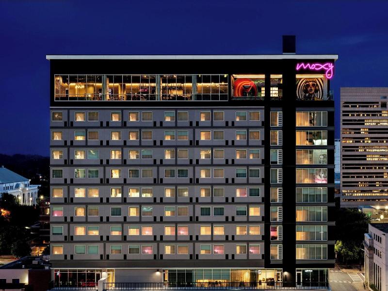 Moxy Charlotte Downtown