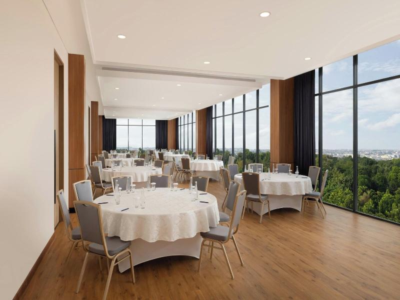 Four Points By Sheraton Pontianak image