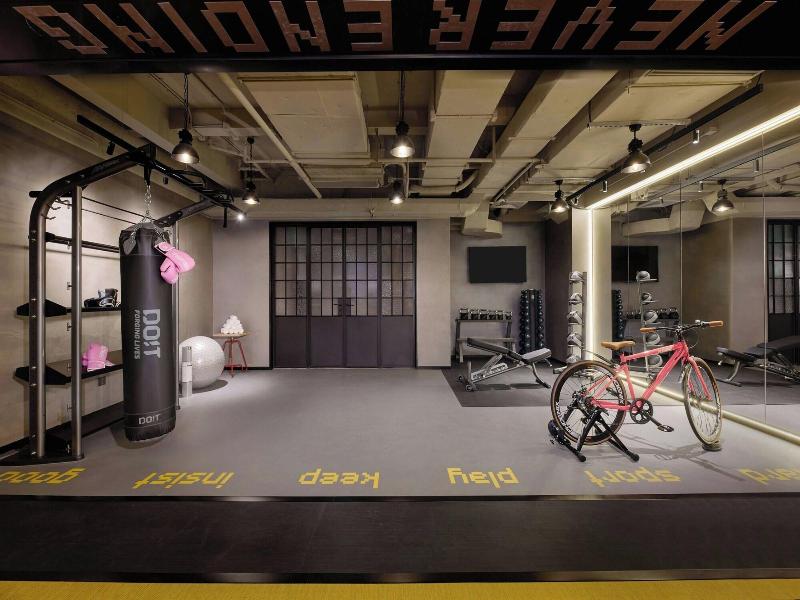 Moxy Shanghai Putuo image