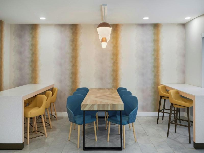 Towneplace Suites By Marriott Calhoun image