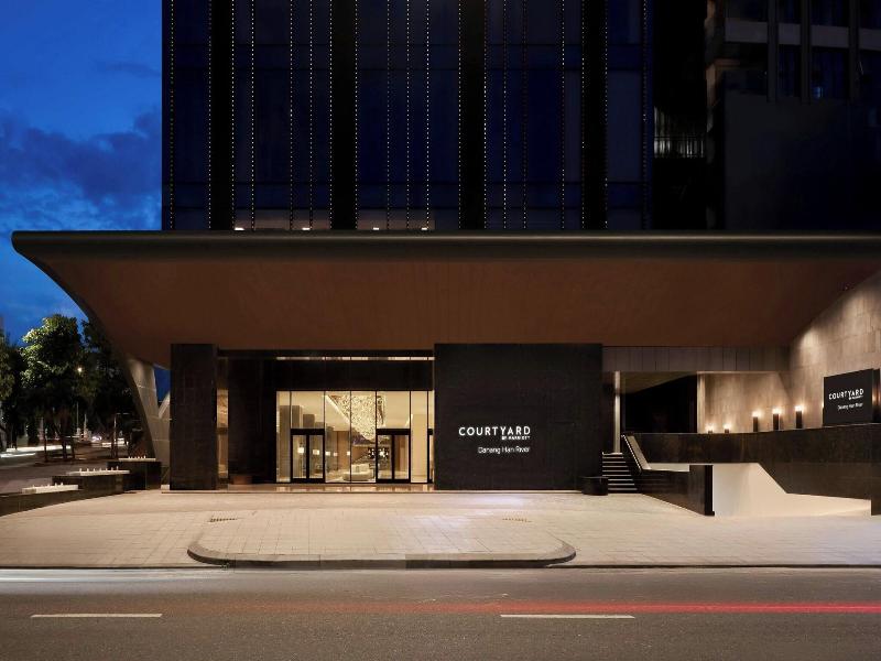 Courtyard By Marriott Danang Han River image