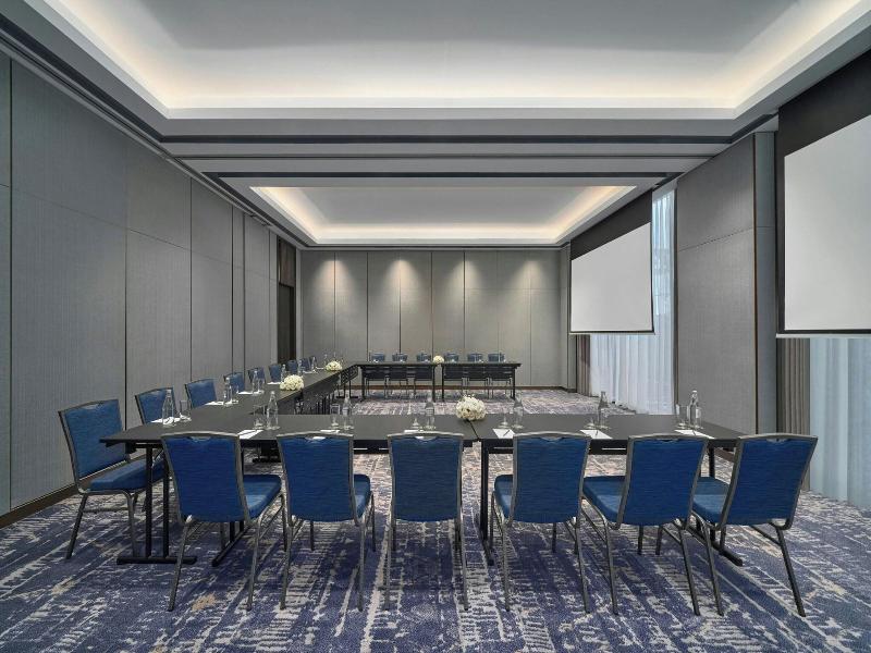 Courtyard By Marriott Danang Han River image