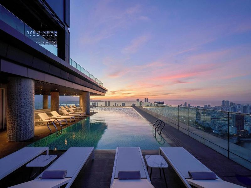 Courtyard By Marriott Danang Han River image