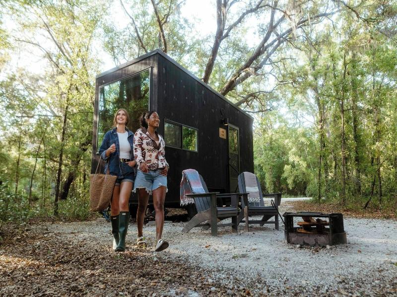 Postcard Cabins Machimoodus Outdoor Collection image
