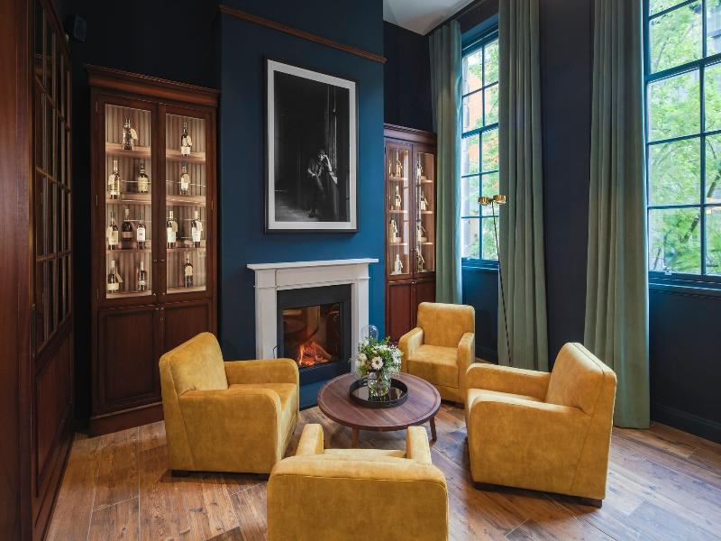 Old Town Chambers Autograph Collection image