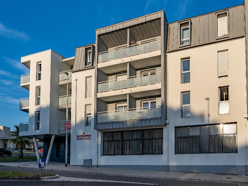 Quality Suites Rochefort image