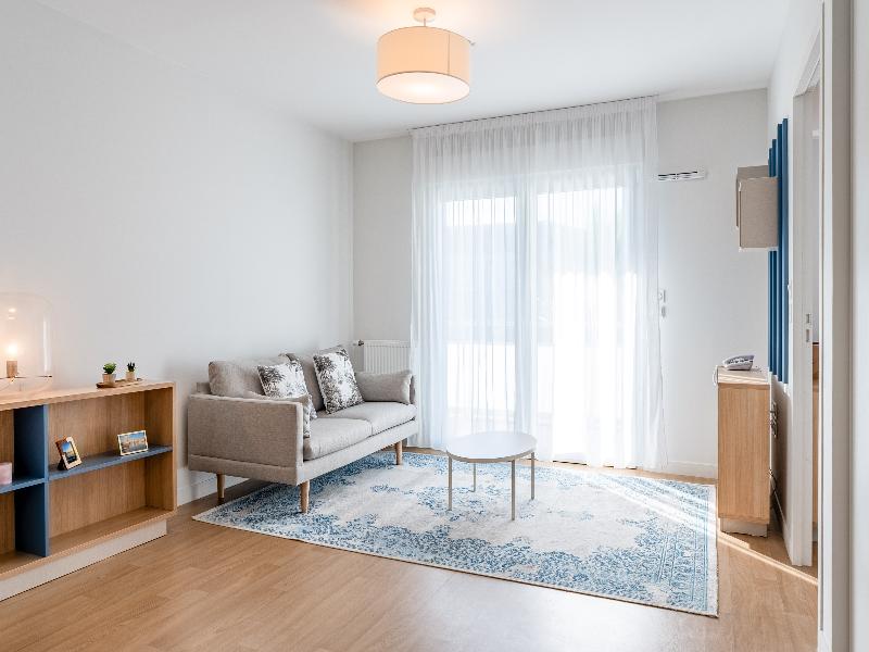 Quality Suites Rochefort image