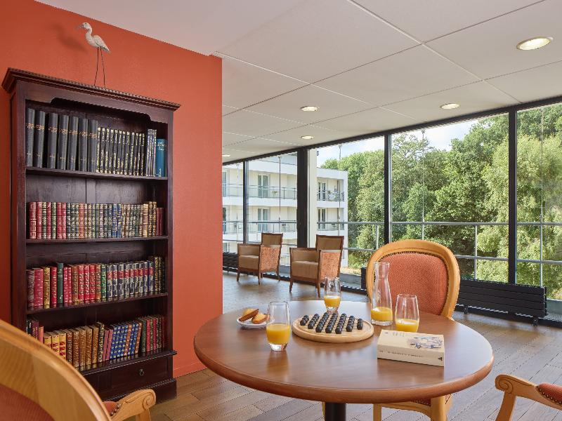 Quality Suites Portes De Rennes image