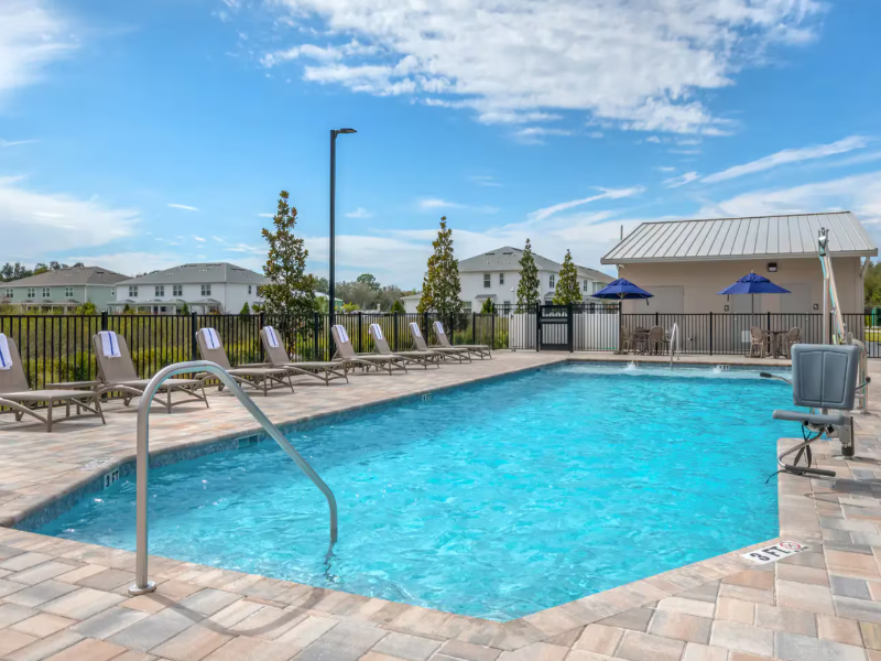 Comfort Inn & Suites Orlando Sanford Airport image