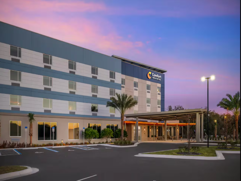 Comfort Inn & Suites Orlando Sanford Airport image
