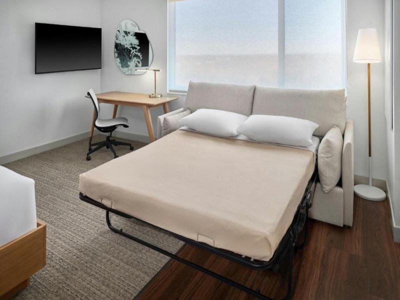 Element Branson image