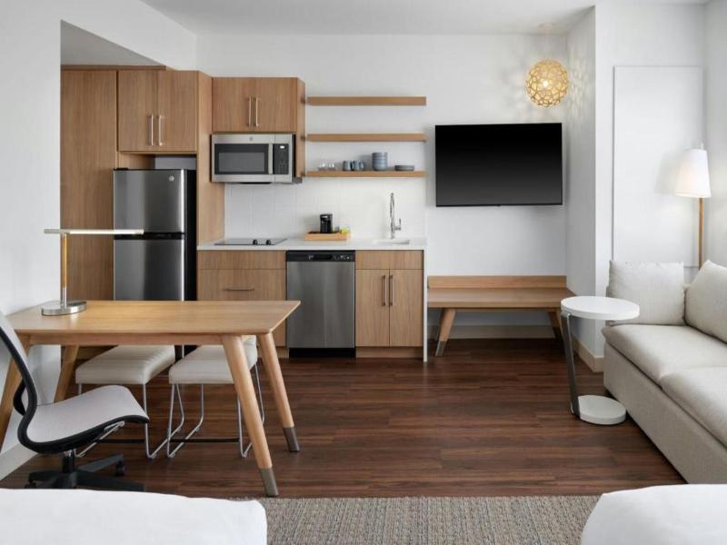 Element Branson image