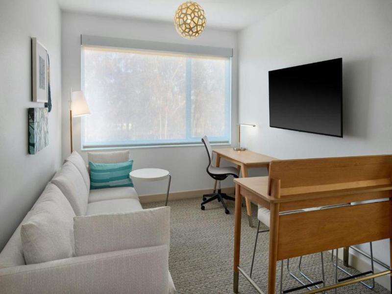Element Branson image
