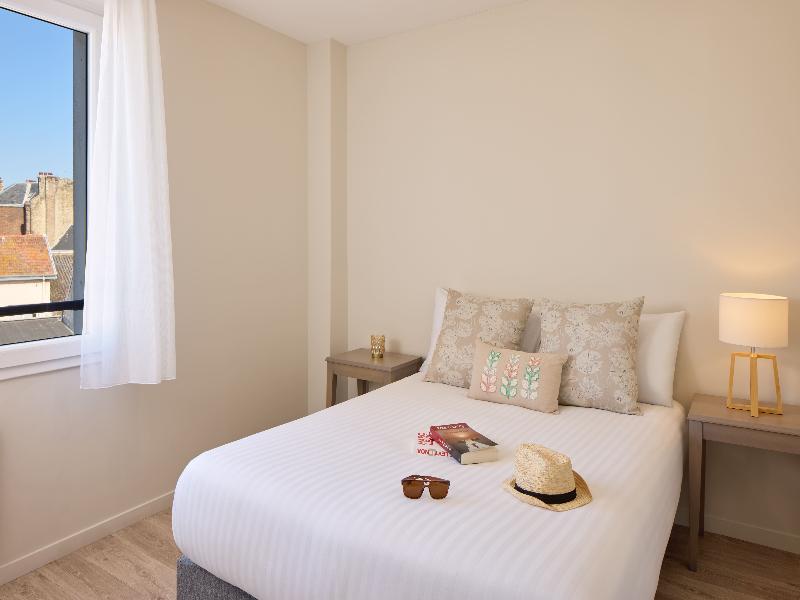 Quality Suites Le Havre Les Docks image