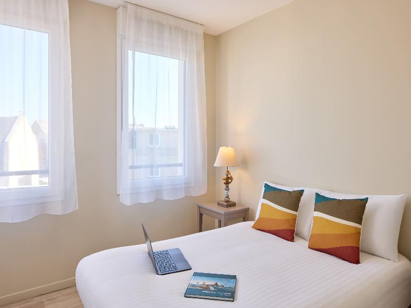 Quality Suites Le Havre Les Docks image