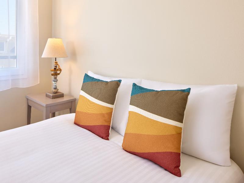 Quality Suites Le Havre Les Docks image