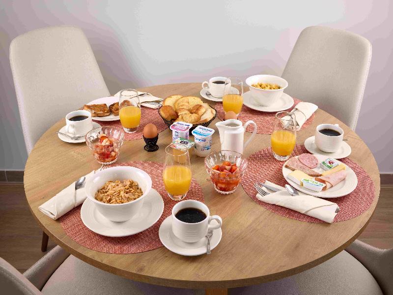 Quality Suites Reims - Saint-thomas image