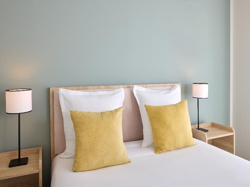 Quality Suites Reims - Saint-thomas image