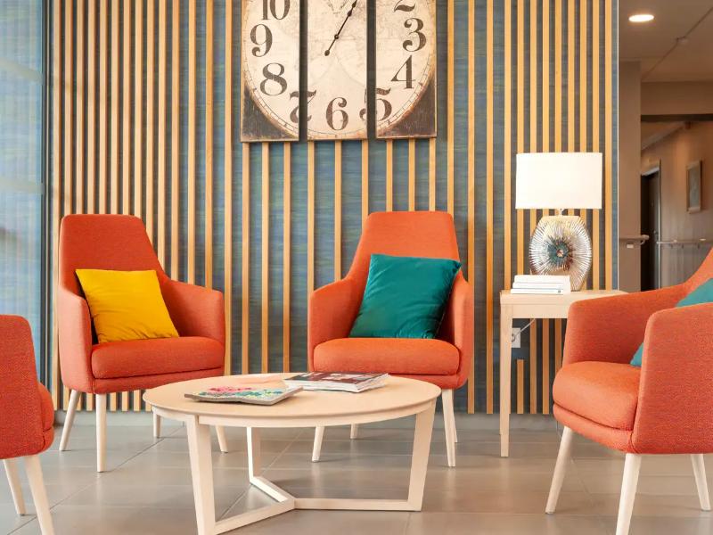 Quality Suites Mont-de-marsan image