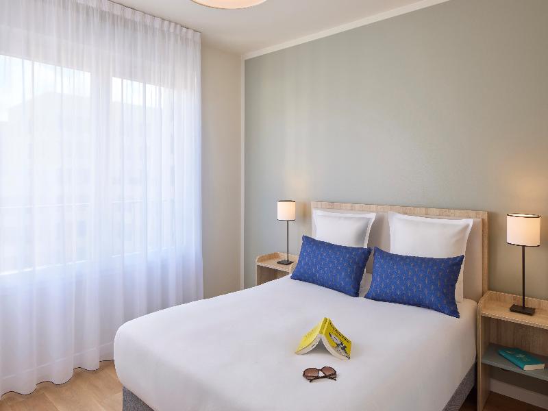 Quality Suites Rouen image