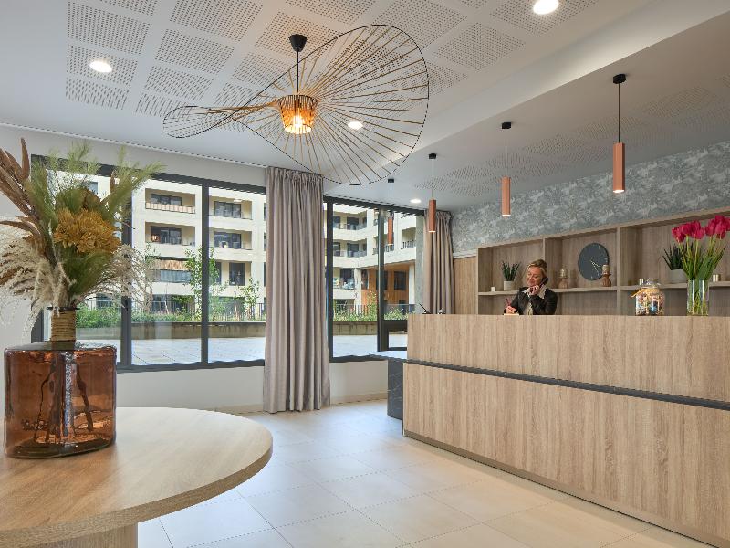 Quality Suites Rouen image