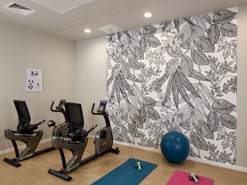 Quality Suites Rouen image