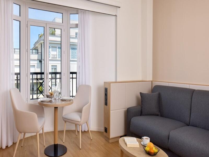 Quality Aparthotel Val d'Europe image