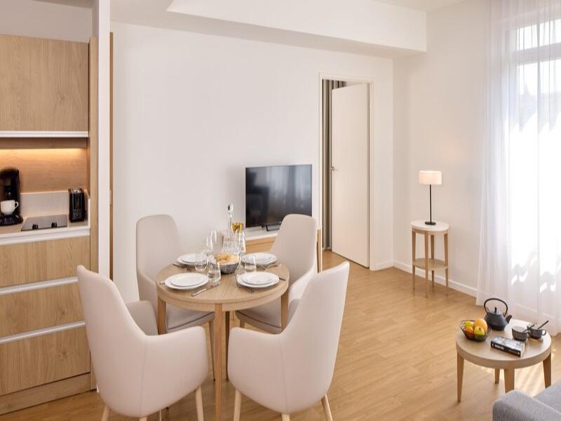 Quality Aparthotel Val d'Europe image