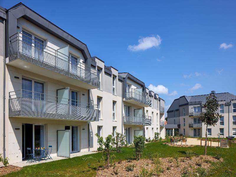 Quality Suites Cholet image