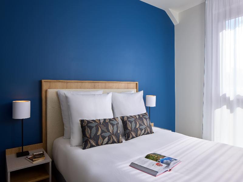 Quality Suites Cholet image