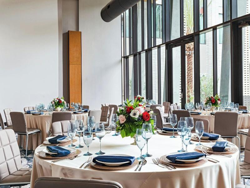 Ac Hotel By Marriott Phoenix North Norterra image
