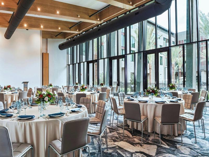 Ac Hotel By Marriott Phoenix North Norterra image