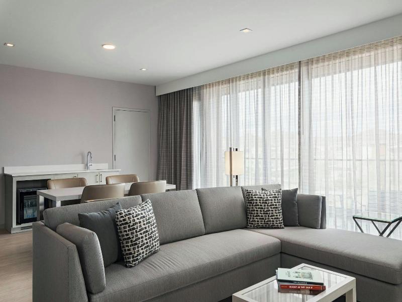 Ac Hotel By Marriott Phoenix North Norterra image