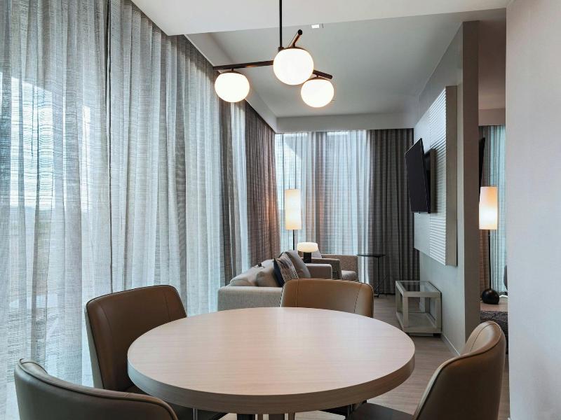 Ac Hotel By Marriott Phoenix North Norterra image
