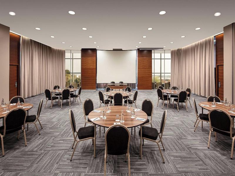 Sheraton Istanbul Ataköy Hotel image