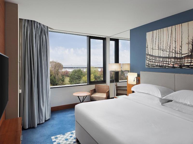 Sheraton Istanbul Ataköy Hotel image