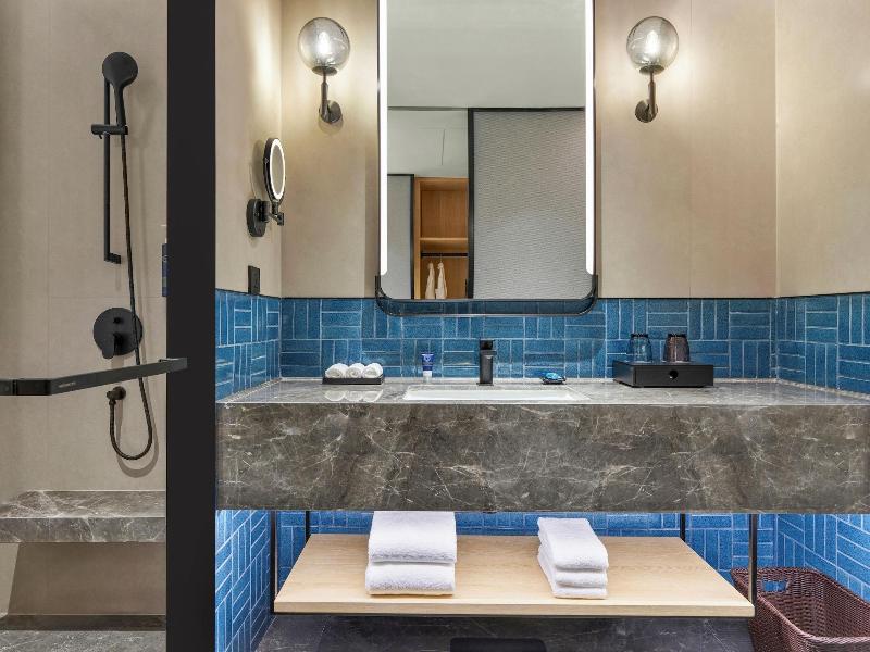 Four Points By Sheraton Guiyang Huaxi Park image