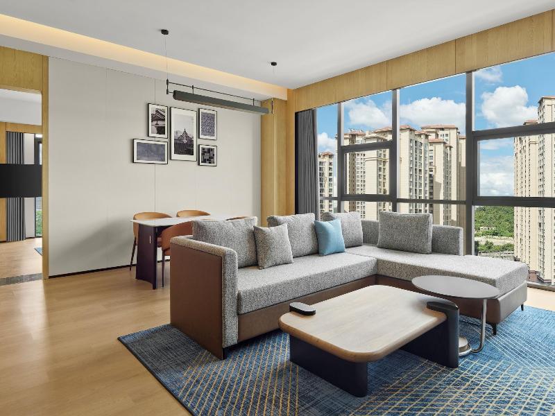 Four Points By Sheraton Guiyang Huaxi Park image