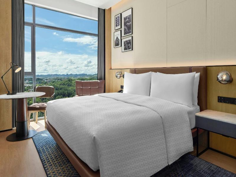 Four Points By Sheraton Guiyang Huaxi Park image