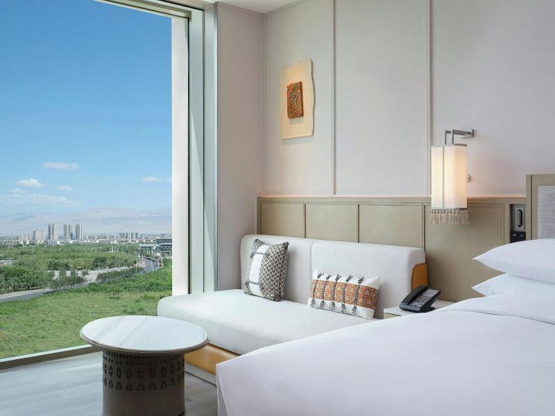 Courtyard By Marriott Korla image