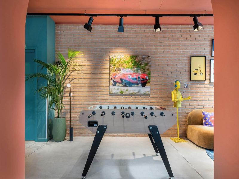 Moxy Verona image
