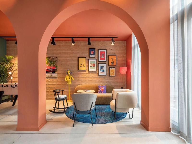 Moxy Verona image