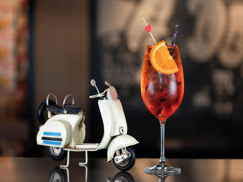 Moxy Verona image