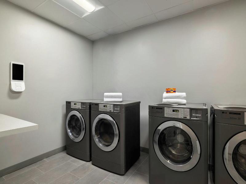 Towneplace Suites By Marriott Newport News Airpo