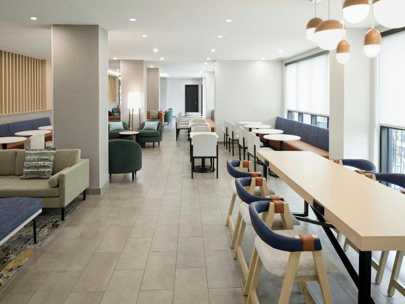 Towneplace Suites By Marriott Montreal Airport