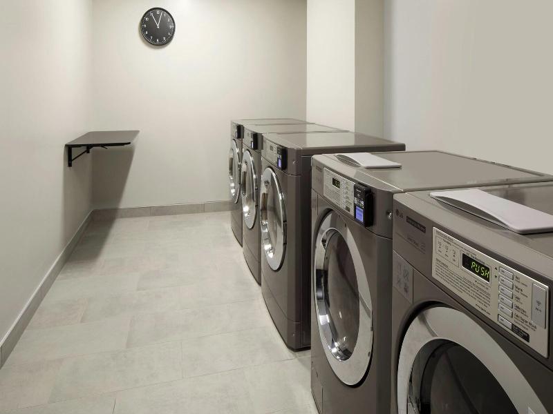 Towneplace Suites By Marriott Montreal Airport