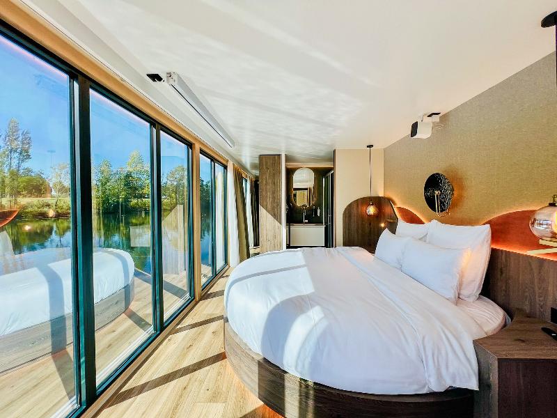 Royale Escale Torcy image